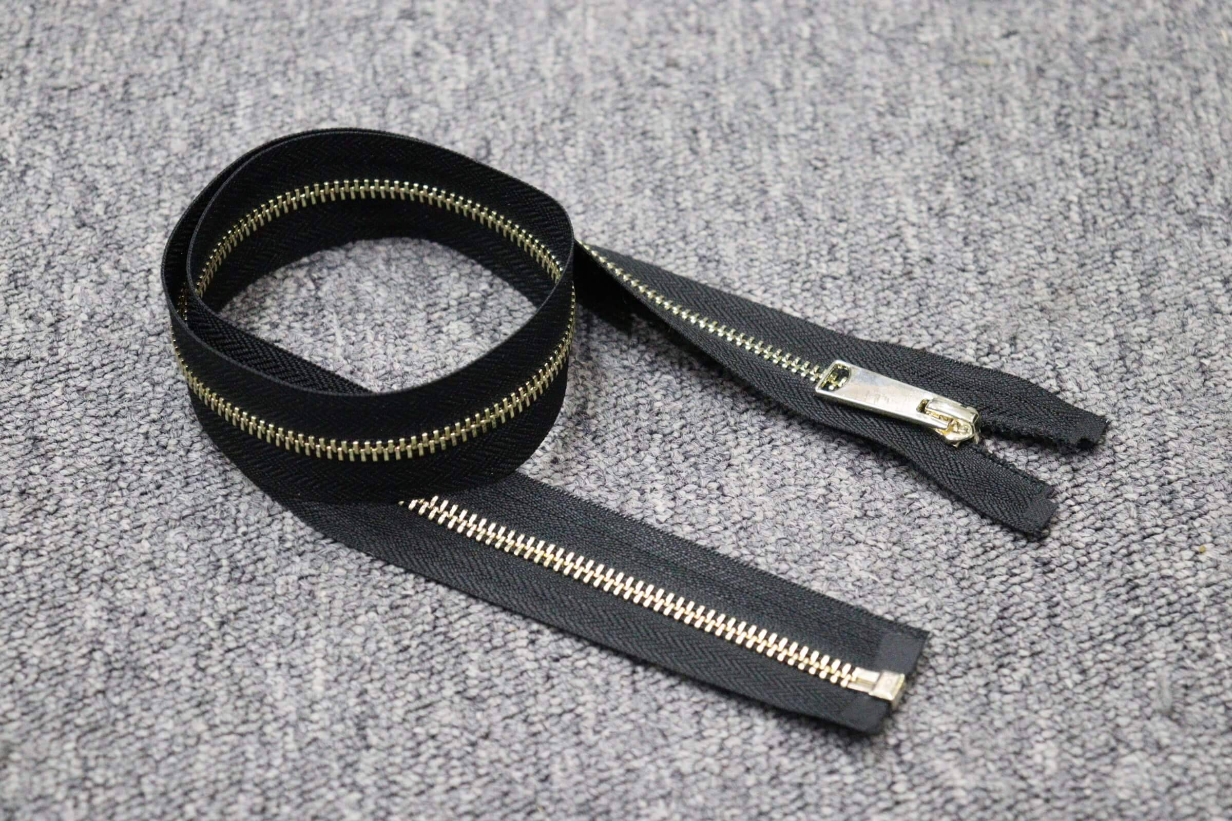 4UZIP #5 Metal Open-End Zipper