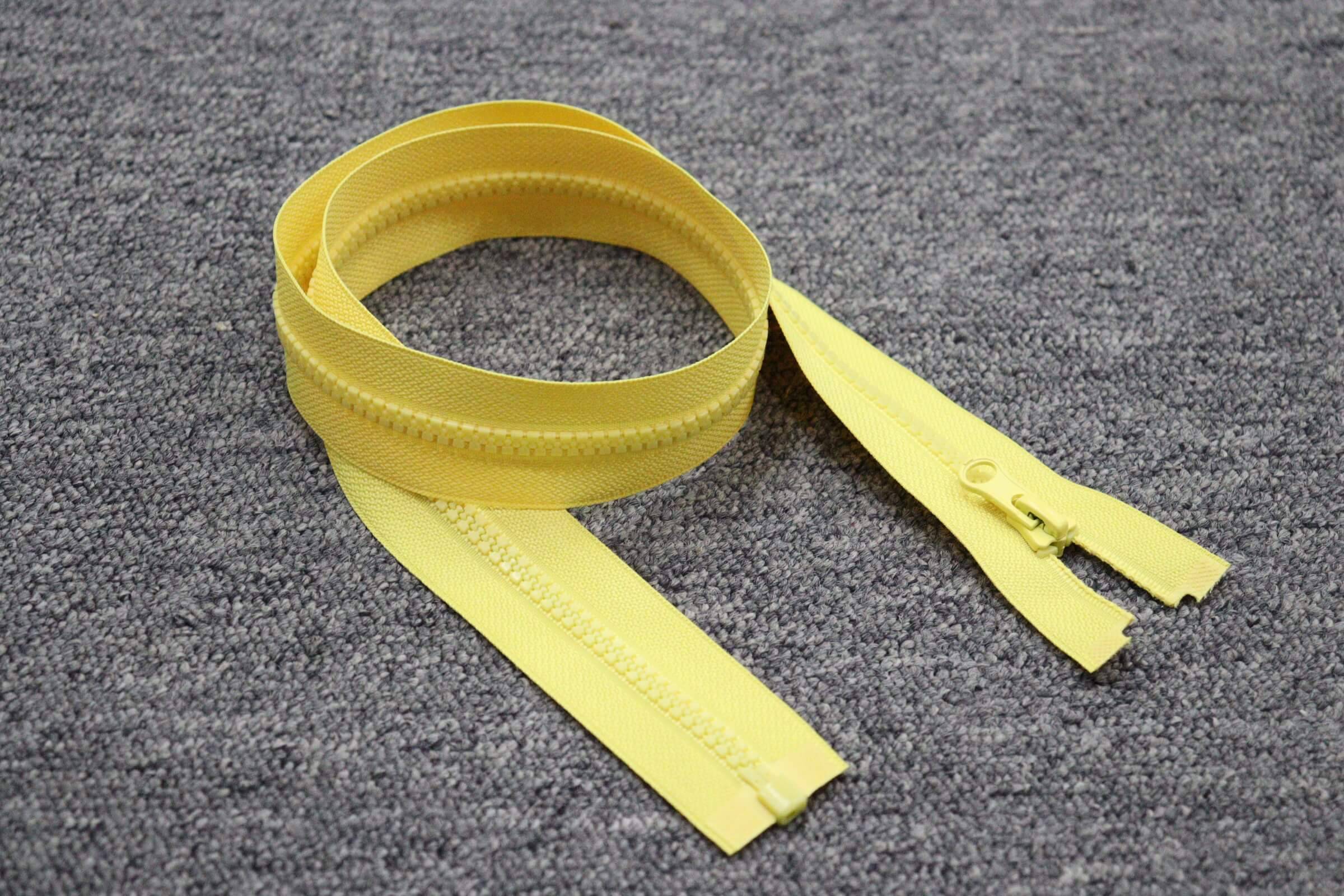 4UZIP #5 Plastic Open End Zipper