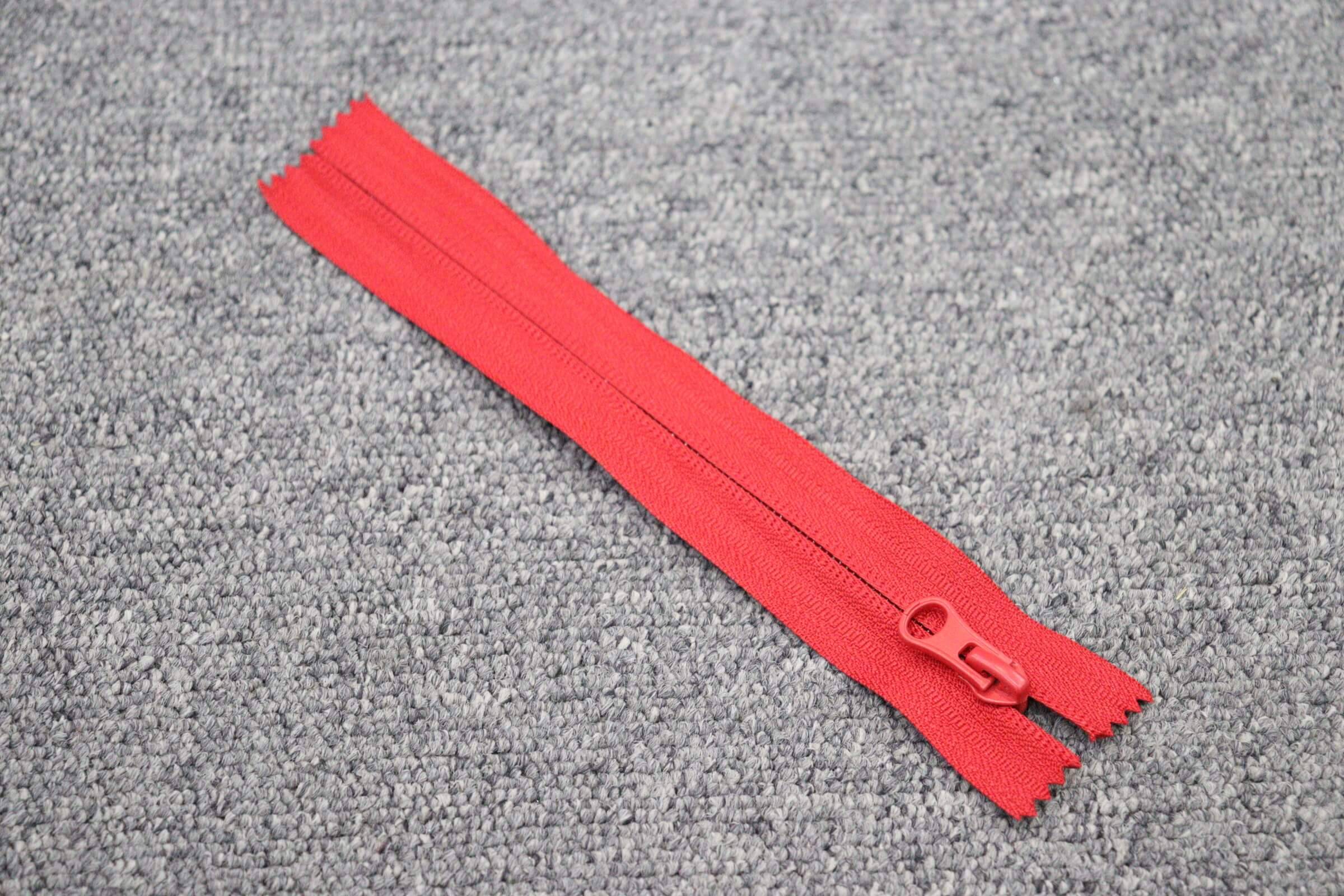 4UZIP #7 Nylon Closed-End Zipper