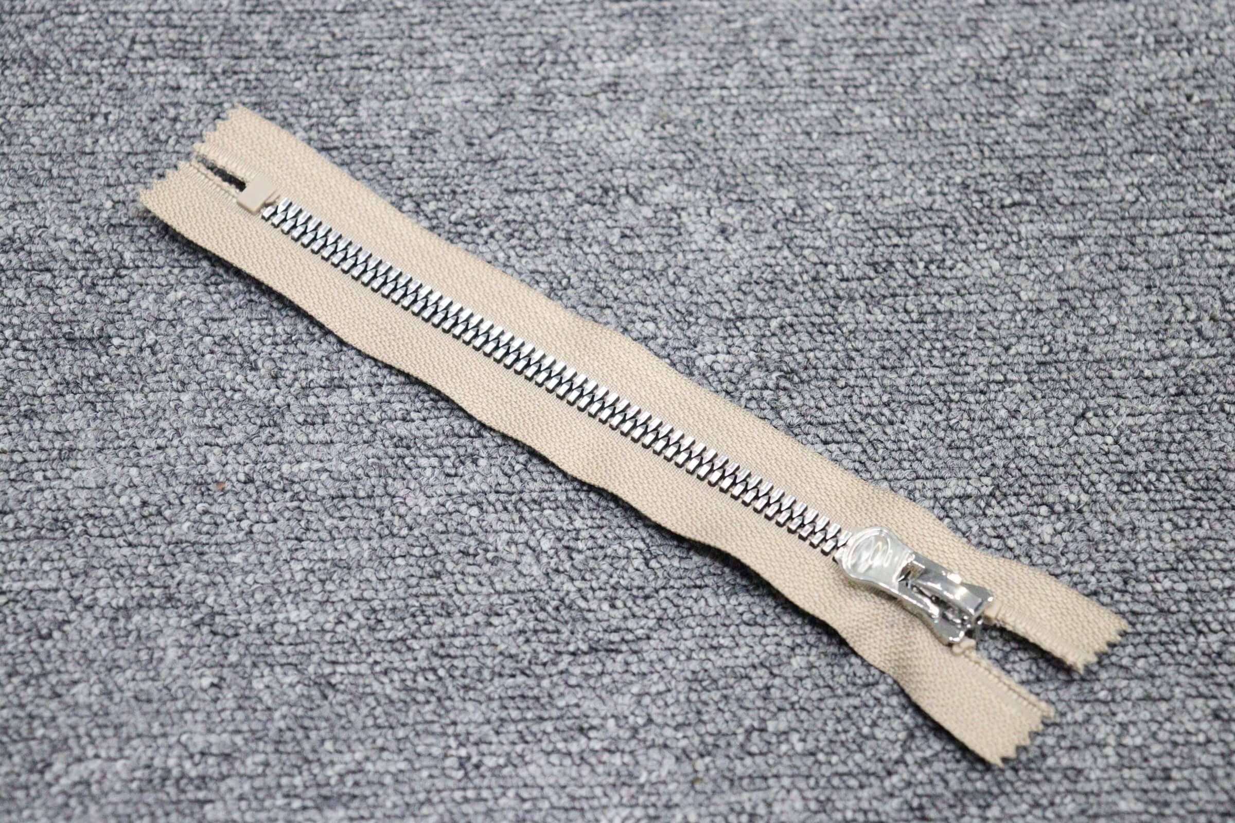 4UZIP #8 Metal Open End Zipper