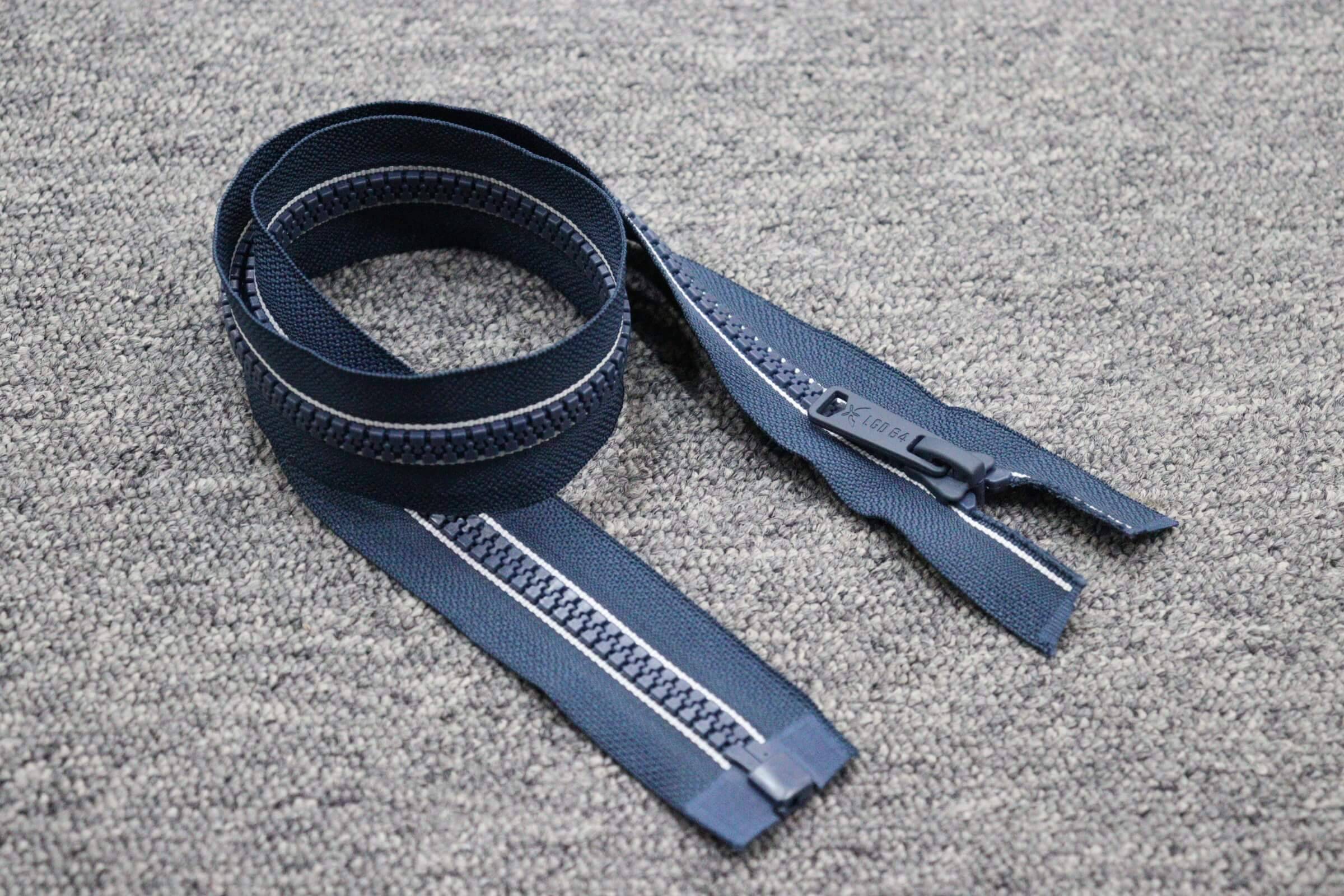 4UZIP #8 Plastic Open End Zipper